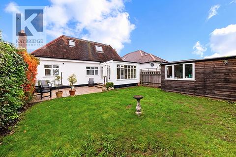 22 Salisbury Road, Worcester Park, KT4 7DG