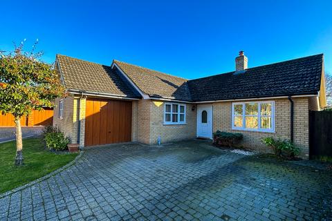 3 bedroom detached bungalow for sale, Oakleigh Court, Attleborough, Norfolk, NR17 2FD