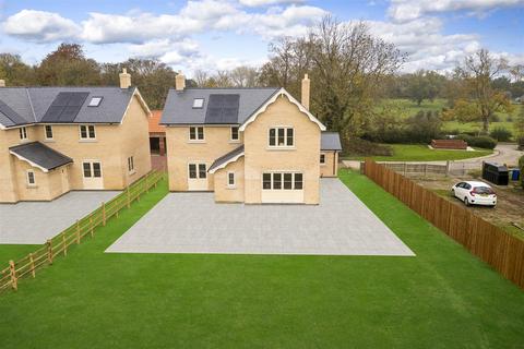 4 bedroom detached house for sale, Park View, Hackthorn