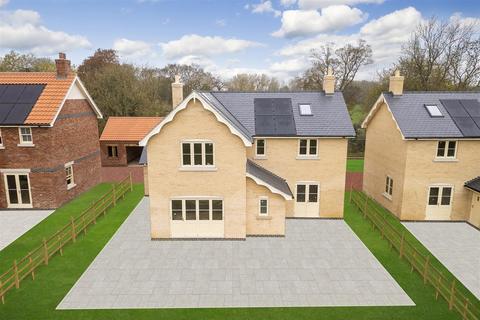 4 bedroom detached house for sale, Park View, Hackthorn