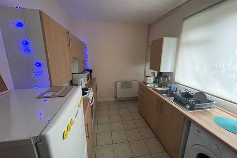 2 bedroom terraced house for sale, The Avenue, Doncaster DN5