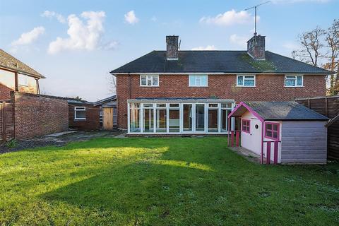 27 Greatpin Croft, Fittleworth, Pulborough, RH20 1HX
