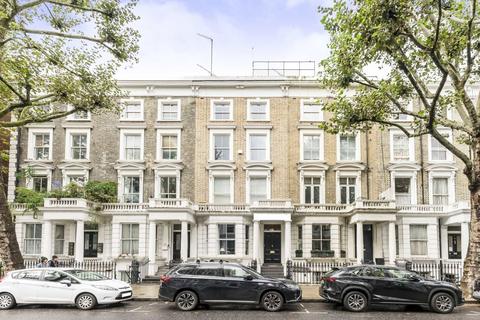 3 bedroom flat to rent, Marloes Road, London W8