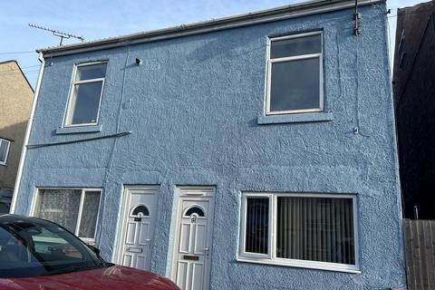 Studio to rent, North Wingfield, Chesterfield S42