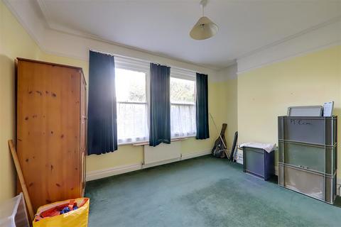 4 bedroom end of terrace house for sale, Heene Road, Worthing BN11