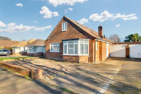 3 bedroom chalet for sale, Glynde Avenue, Goring-By-Sea, Worthing