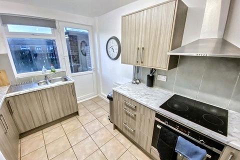 3 bedroom terraced house for sale, Kerdane, ,, Hull, East Riding of Yorkshire, HU6 9EB