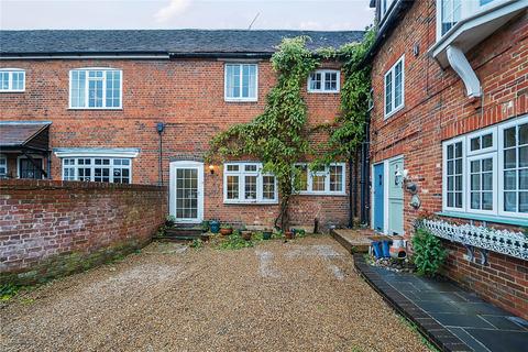 2 bedroom apartment for sale, Monkton Lane, Farnham, Surrey, GU9