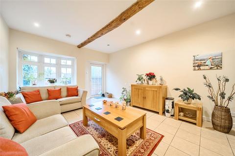 2 bedroom apartment for sale, Monkton Lane, Farnham, Surrey, GU9