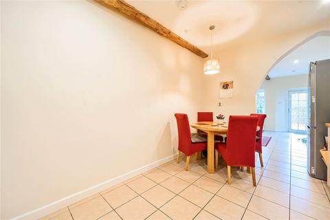 2 bedroom apartment for sale, Monkton Lane, Farnham, Surrey, GU9