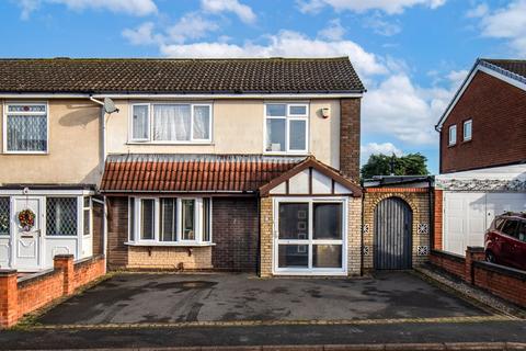 4 bedroom semi-detached house to rent, Olive Lane, Halesowen, B62