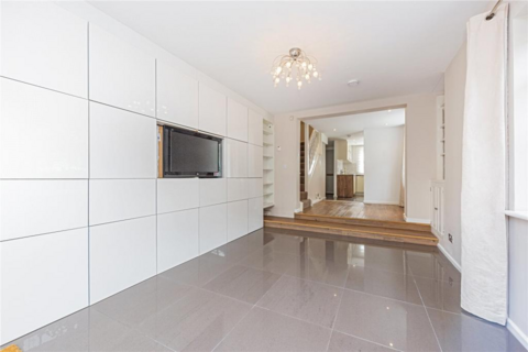 2 bedroom end of terrace house to rent, Haygarth Place, London SW19