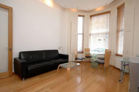 1 bedroom flat to rent, Collingham Place, Earls Court, London, SW5