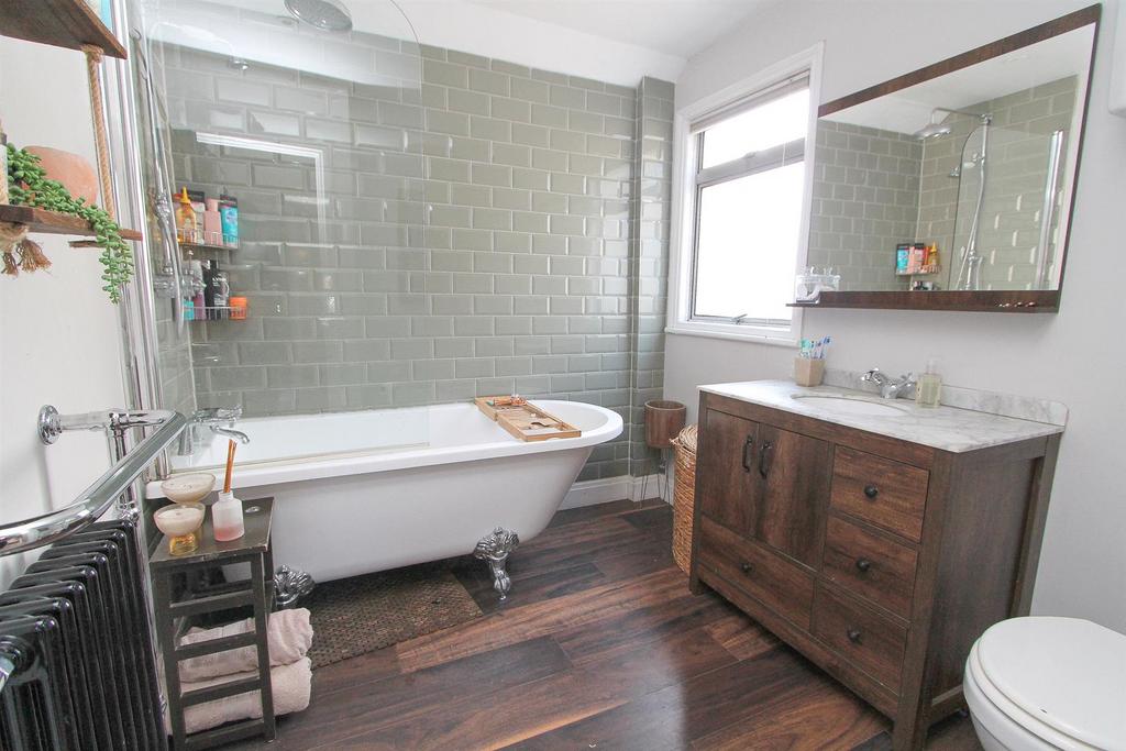 Bath.jpg