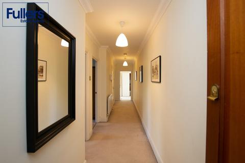 2 bedroom apartment for sale, Aldermans Hill, London N13