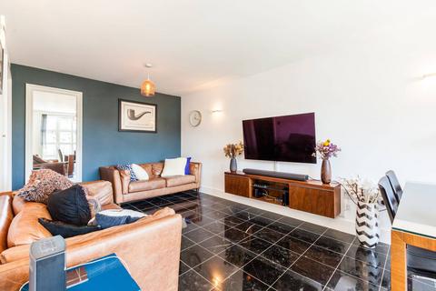 2 bedroom flat for sale, Eagle Works East, Quaker Street, Spitalfields, London, E1