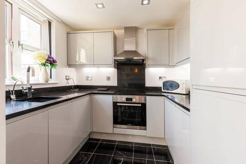 2 bedroom flat for sale, Quaker Street, Spitalfields, London, E1