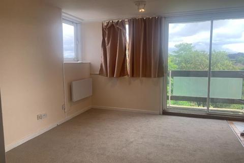 2 bedroom flat to rent, Grange Vale, Sutton SM2