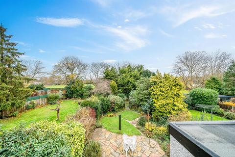 3 bedroom detached house for sale, Kingsway, Petts Wood, Orpington