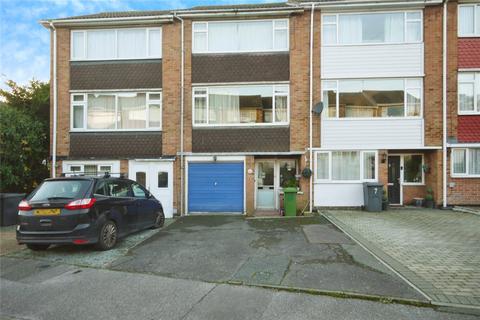 4 bedroom terraced house for sale, Sycamore Drive, Brentwood, Essex, CM14