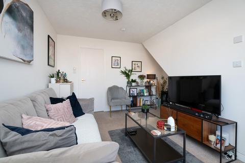 2 bedroom terraced house for sale, 39 Gilbertsoun Brig, Edinburgh EH15 2RP