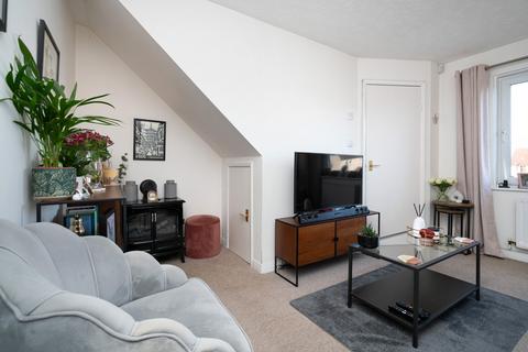 2 bedroom terraced house for sale, 39 Gilbertsoun Brig, Edinburgh EH15 2RP