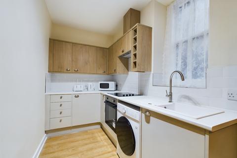 2 bedroom flat to rent, Cowgate, Old Town, Edinburgh, EH1