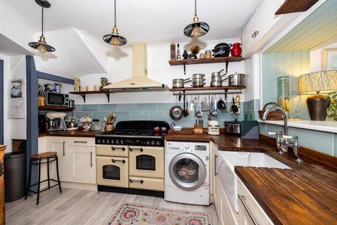 3 bedroom terraced house for sale, Pier Avenue, Whitstable, CT5