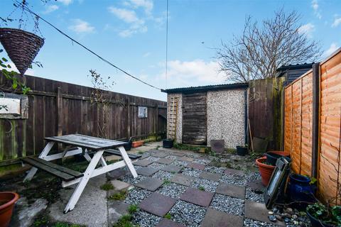 3 bedroom terraced house for sale, Bristol Road, Hull