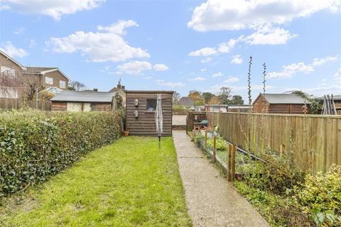 2 bedroom end of terrace house for sale, St. Wilfrids Green, Hailsham