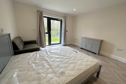 undefined, Woodley Headland, Peartree Bridge, Milton Keynes, MK6