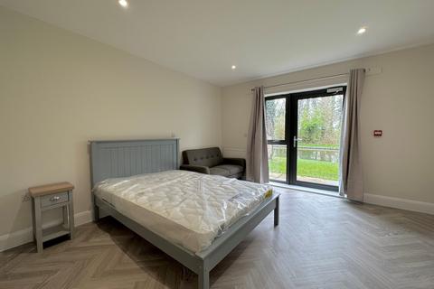 undefined, Woodley Headland, Peartree Bridge, Milton Keynes, MK6