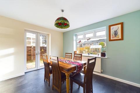 4 bedroom semi-detached house for sale, Beckfield Road, Bingley