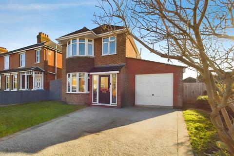 3 bedroom detached house for sale, Kathleen Road, Southampton SO19