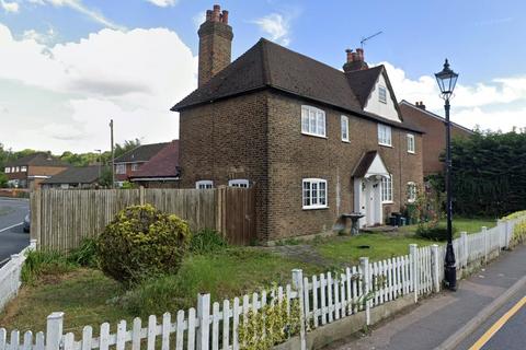 4 bedroom detached house to rent, Main Road, Orpington, BR5