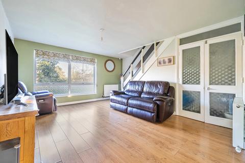 2 bedroom maisonette for sale, Bath Road, Reading