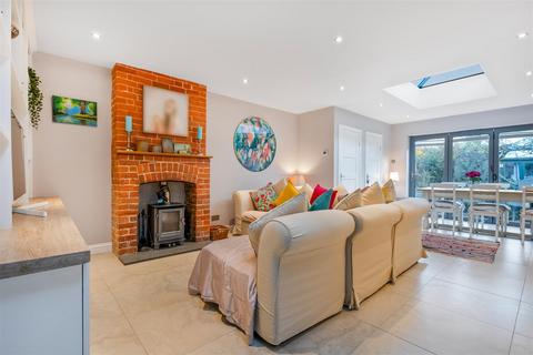 3 bedroom semi-detached house for sale, New Road, Ascot