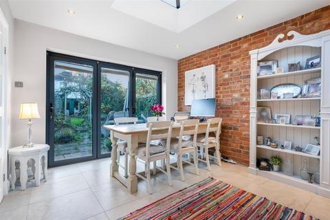157 New Road, Ascot, SL5 8QA