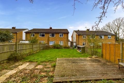 2 bedroom maisonette for sale, Merlin Court Merlin Road, Four Marks, Alton, Hampshire, GU34