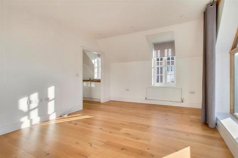 2 bedroom flat for sale, Ollivers Chase, Goring-By-Sea, Worthing