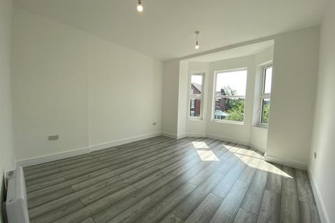 2 bedroom flat to rent, Salisbury Road, Chorlton