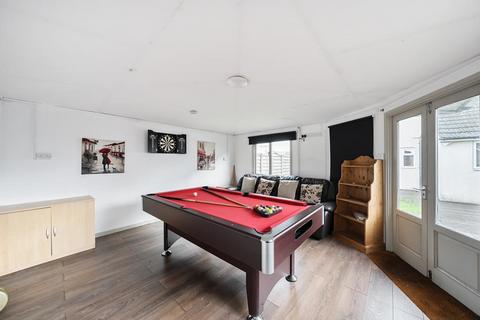 28 Clivedale Road, Woodley, Reading, RG5 3RD