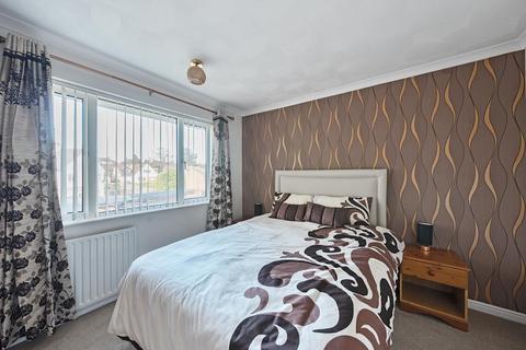 28 Clivedale Road, Woodley, Reading, RG5 3RD