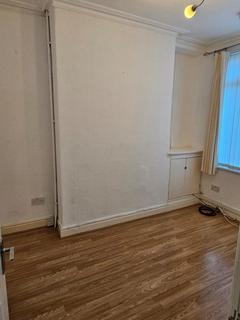 2 bedroom house to rent, Kedleston Street, Liverpool, L8