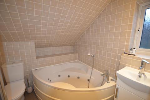 6 Priory Gate, Shefford, SG17 5TX