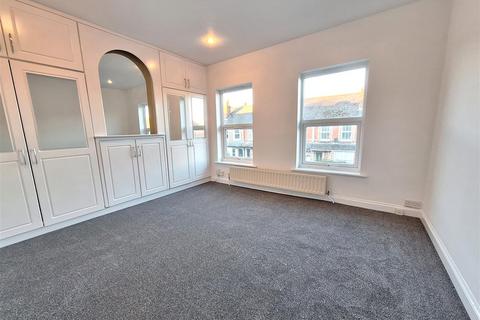 1 bedroom flat to rent, St George`s Terrace, Reading