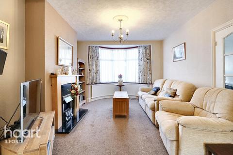 3 bedroom terraced house for sale, Thornhill Gardens, Barking