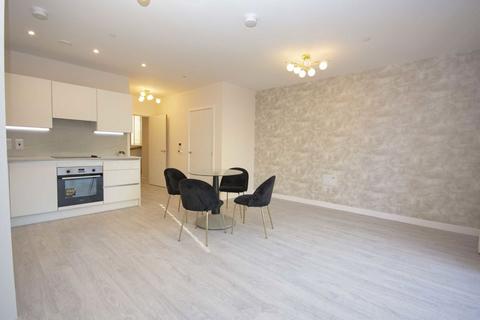 2 bedroom flat to rent, Egret Square, London NW9