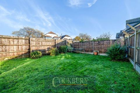 32 Thaxted Road, London, SE9 3PT