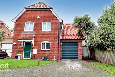 3 bedroom detached house for sale, Hepworth Road, Stanton, Bury St Edmunds